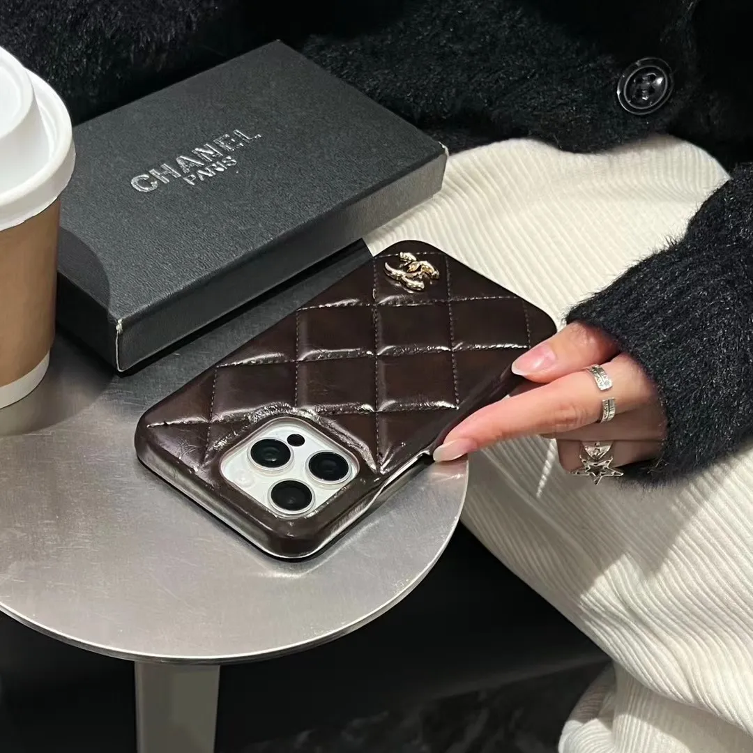 新作登場 人気商品 シンプル スタイリッシュ クラシック 滑り止め  スマホケース