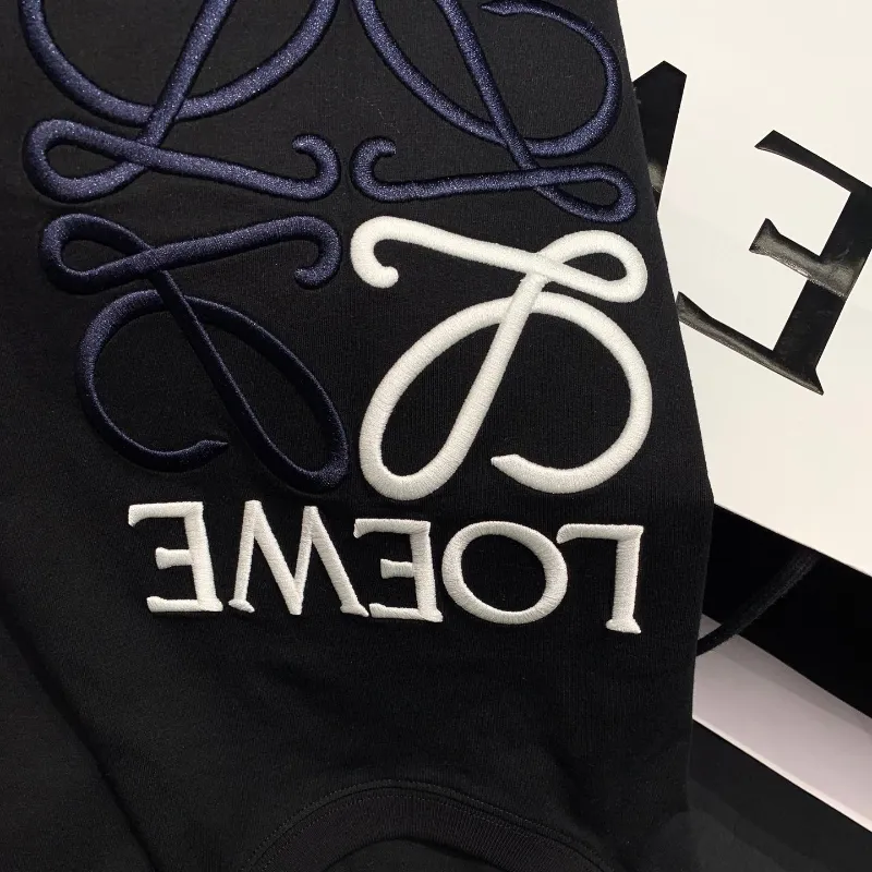 『S-4L』存在感 元気いっぱい スタイリッシュ リラックス ヴィンテージ 軽量 刺繍 Tシャツ