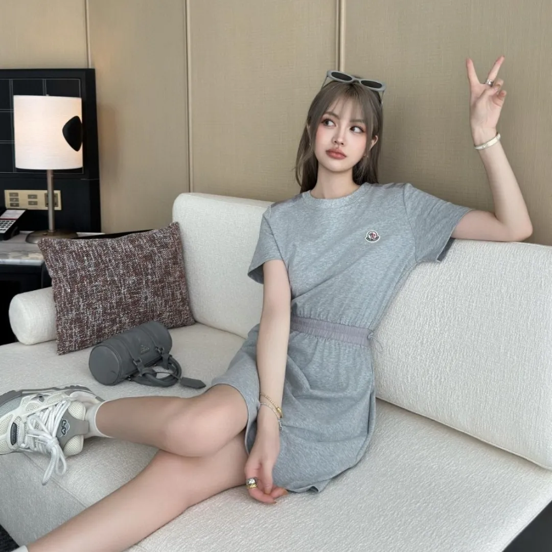 『S-L』質感が細かく 柔らかい クラシック 若々しく見え スタイリッシュ スリムに見える ワンピース