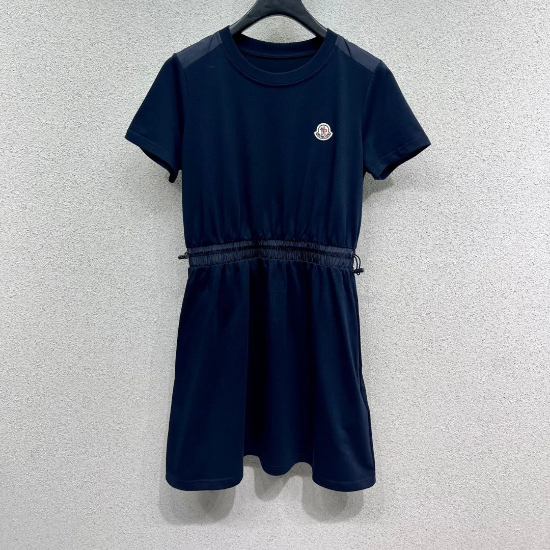 『S-L』質感が細かく 柔らかい クラシック 若々しく見え スタイリッシュ スリムに見える ワンピース