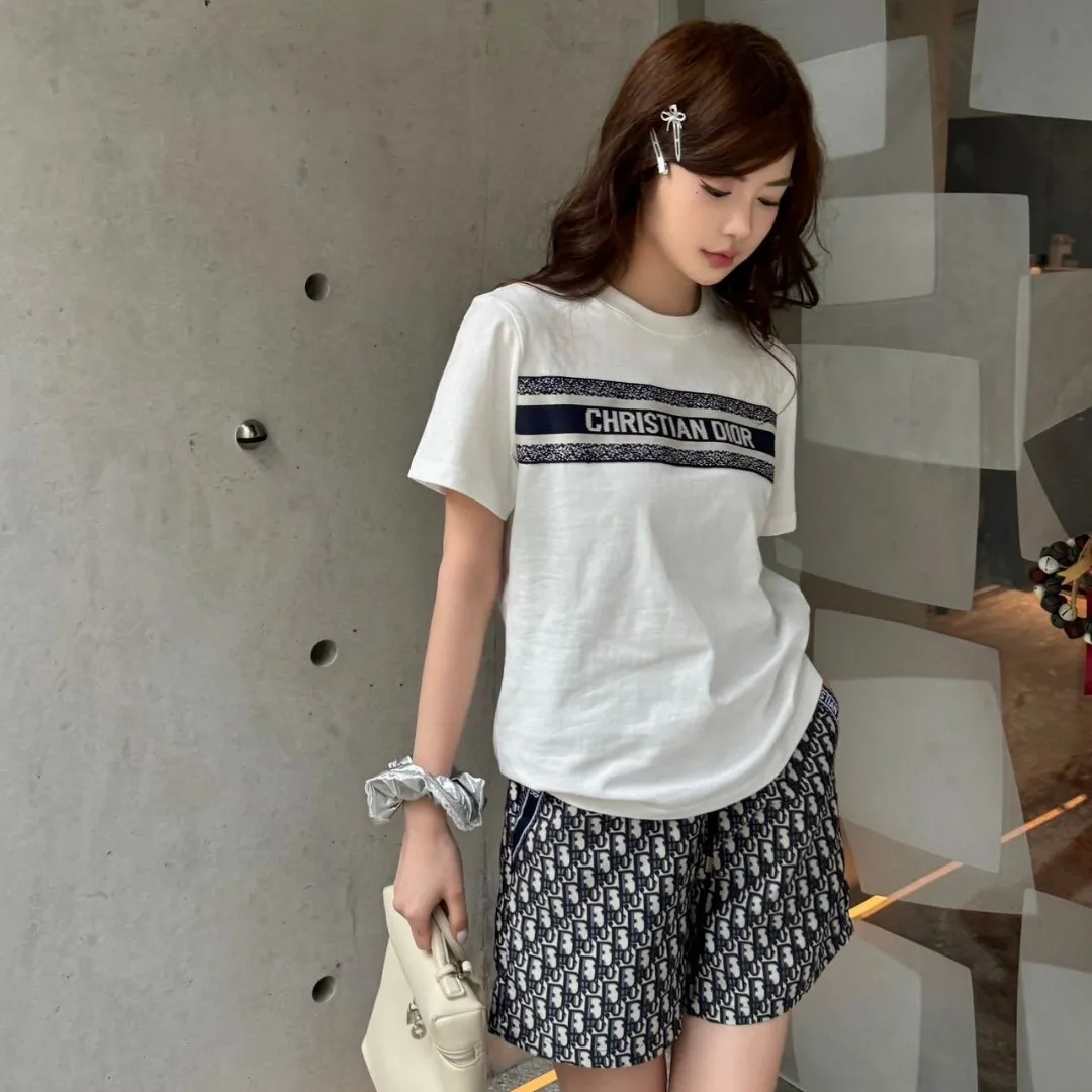 『S-L』ユニーク 個性的 クラシックデザイン シンプル エレガント 半袖Tシャツ ロゴ柄 ショートパンツ セット