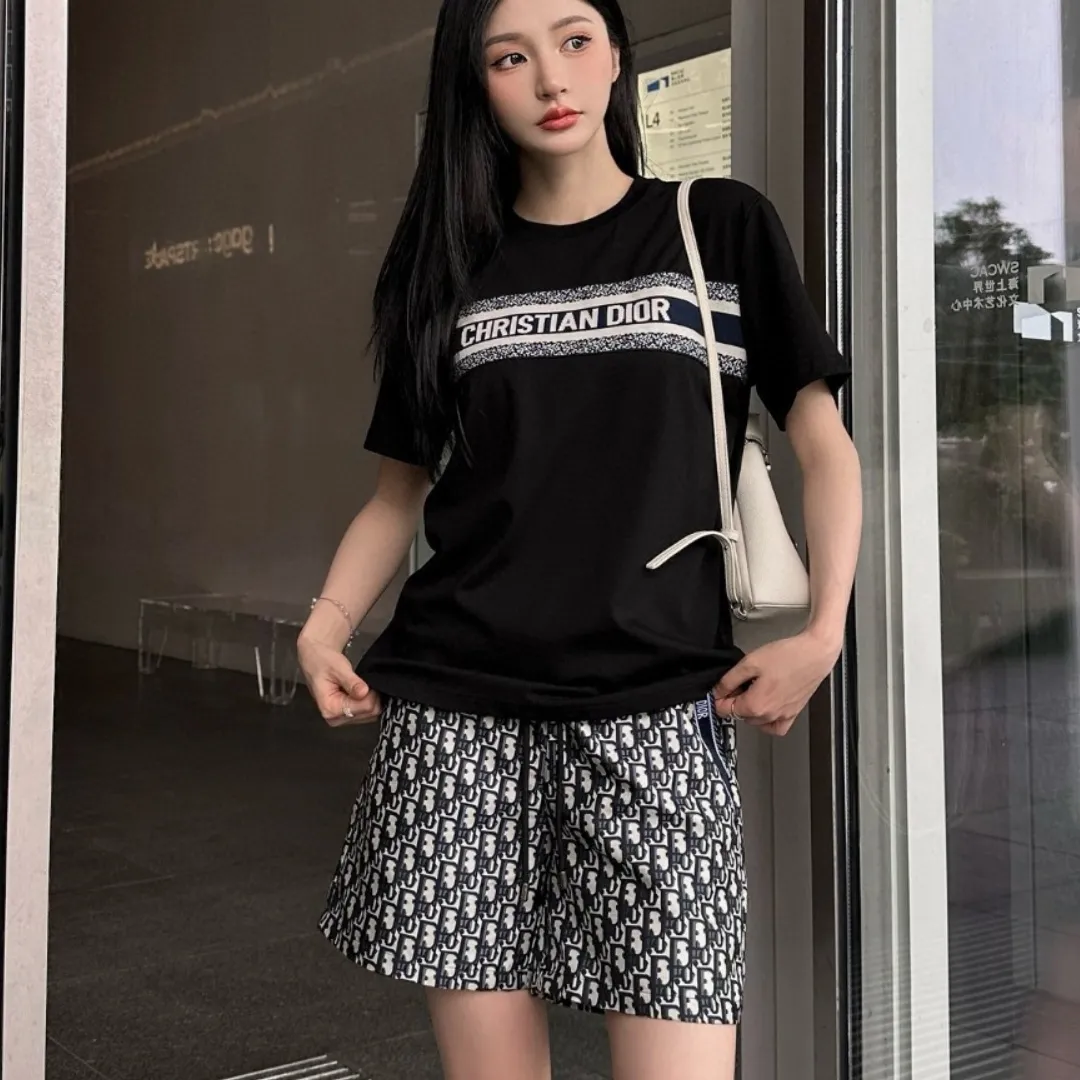 『S-L』ユニーク 個性的 クラシックデザイン シンプル エレガント 半袖Tシャツ ロゴ柄 ショートパンツ セット