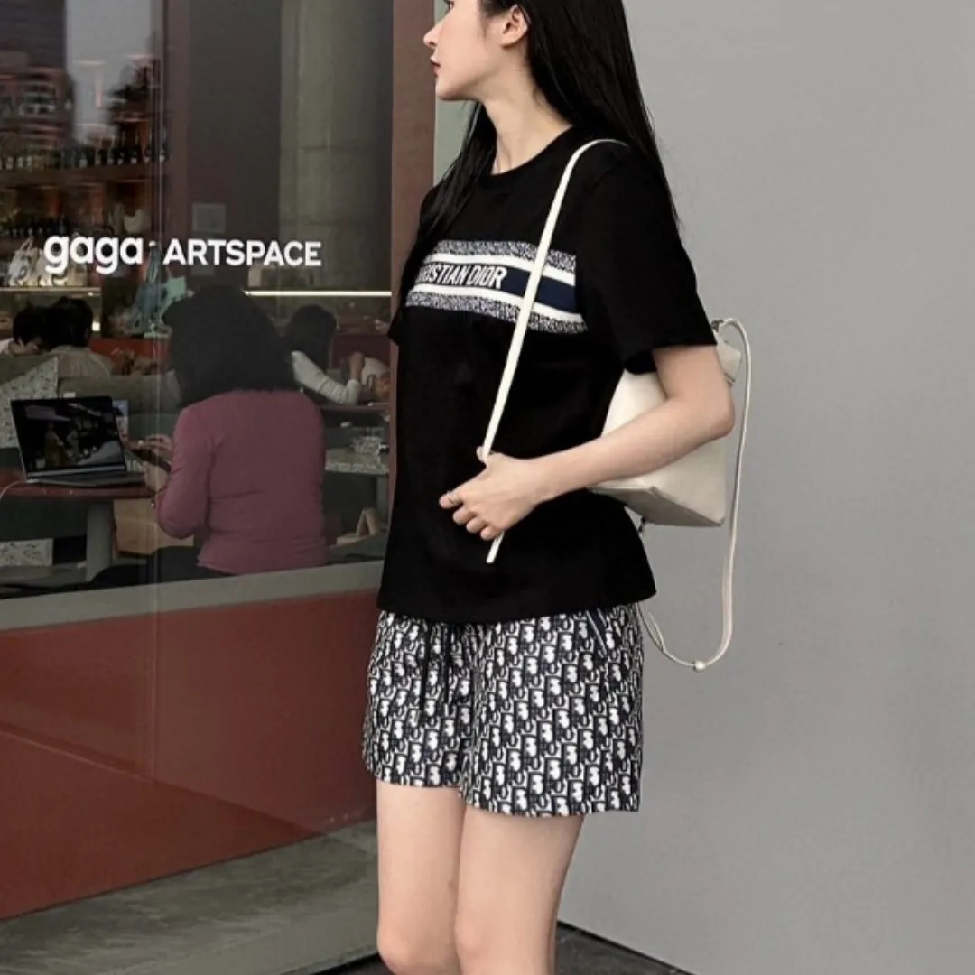 『S-L』ユニーク 個性的 クラシックデザイン シンプル エレガント 半袖Tシャツ ロゴ柄 ショートパンツ セット