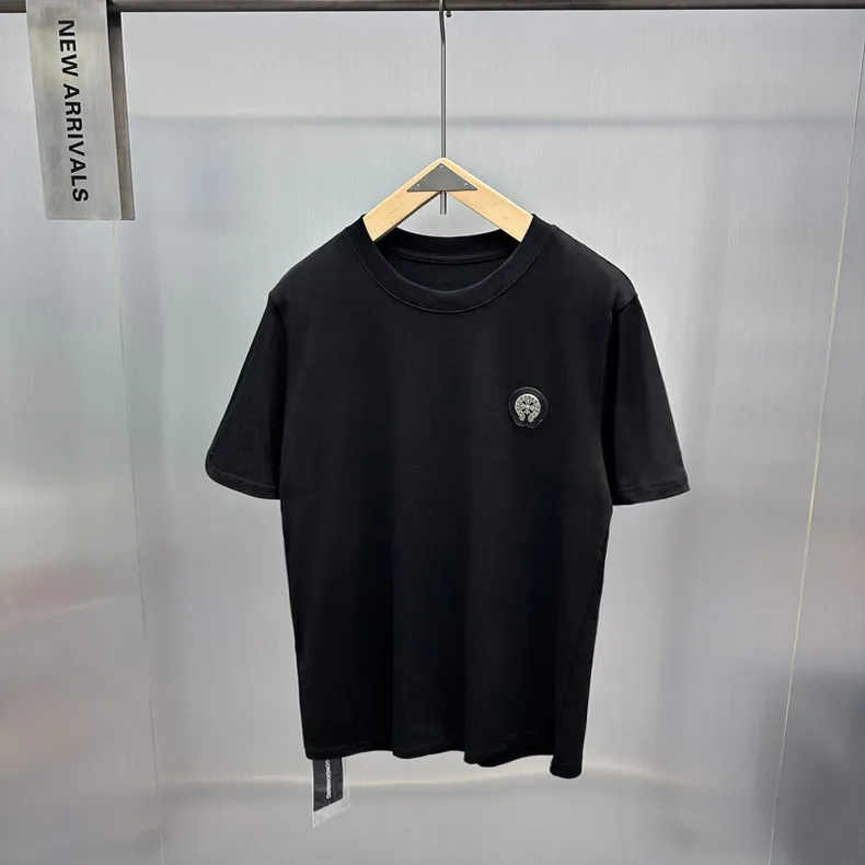 『S-2XL』ストリートブランド Tシャツ 夏 メンズ ルーズ 半袖 メタルレザーパッチ ヨーロピアン メンズTシャツ