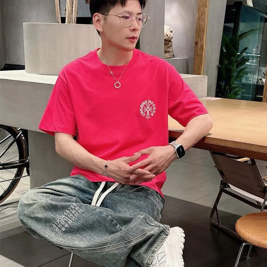 『S-4XL』売り切れ必至 一枚あると安心 インナーとしても活躍 週末の外出コーデに Tシャツ