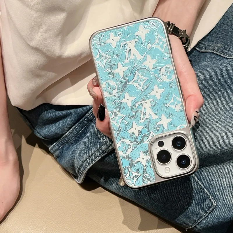 爆売れ中 トレンド 高級感 繊細 デザイン感 軽量 ボタン感度 スマホケース