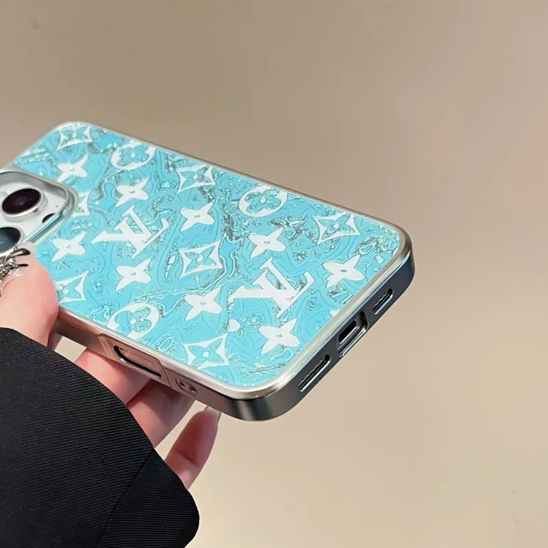 爆売れ中 トレンド 高級感 繊細 デザイン感 軽量 ボタン感度 スマホケース