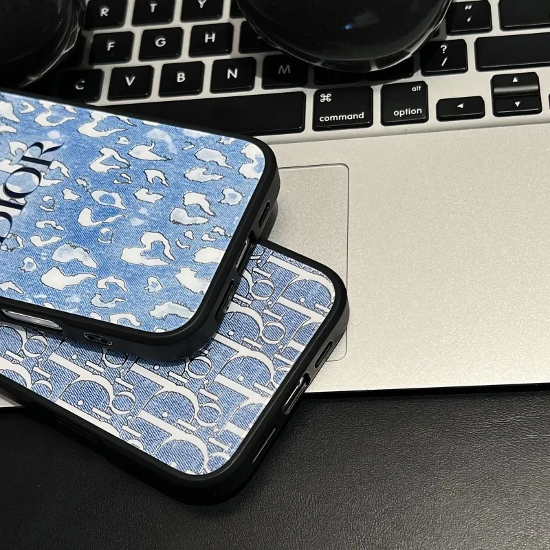 話題沸騰中 高品質ファッション シンプル ボタン感度 軽量化 モダン スマホケース