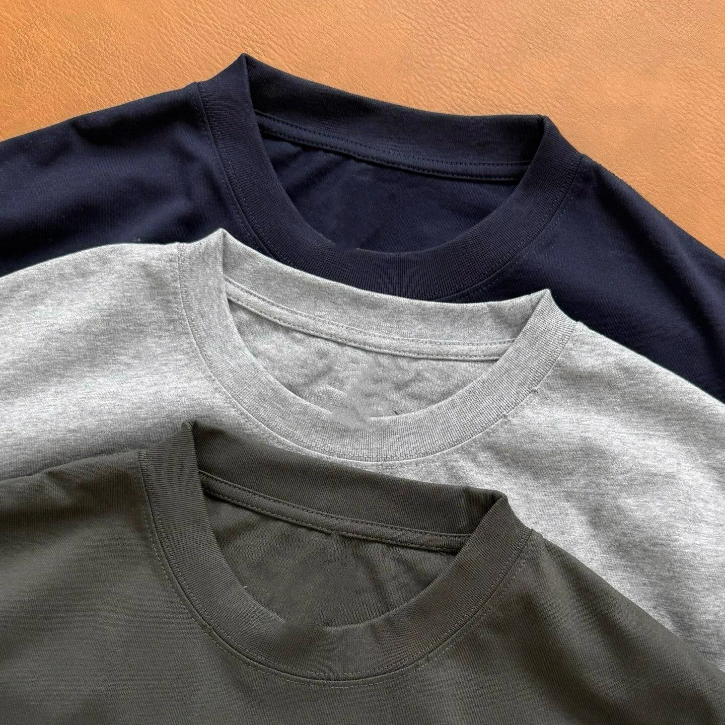 『S-4XL』目を奪われる シンプル 着回し力抜群 ゆるっとした 半袖 Tシャツ