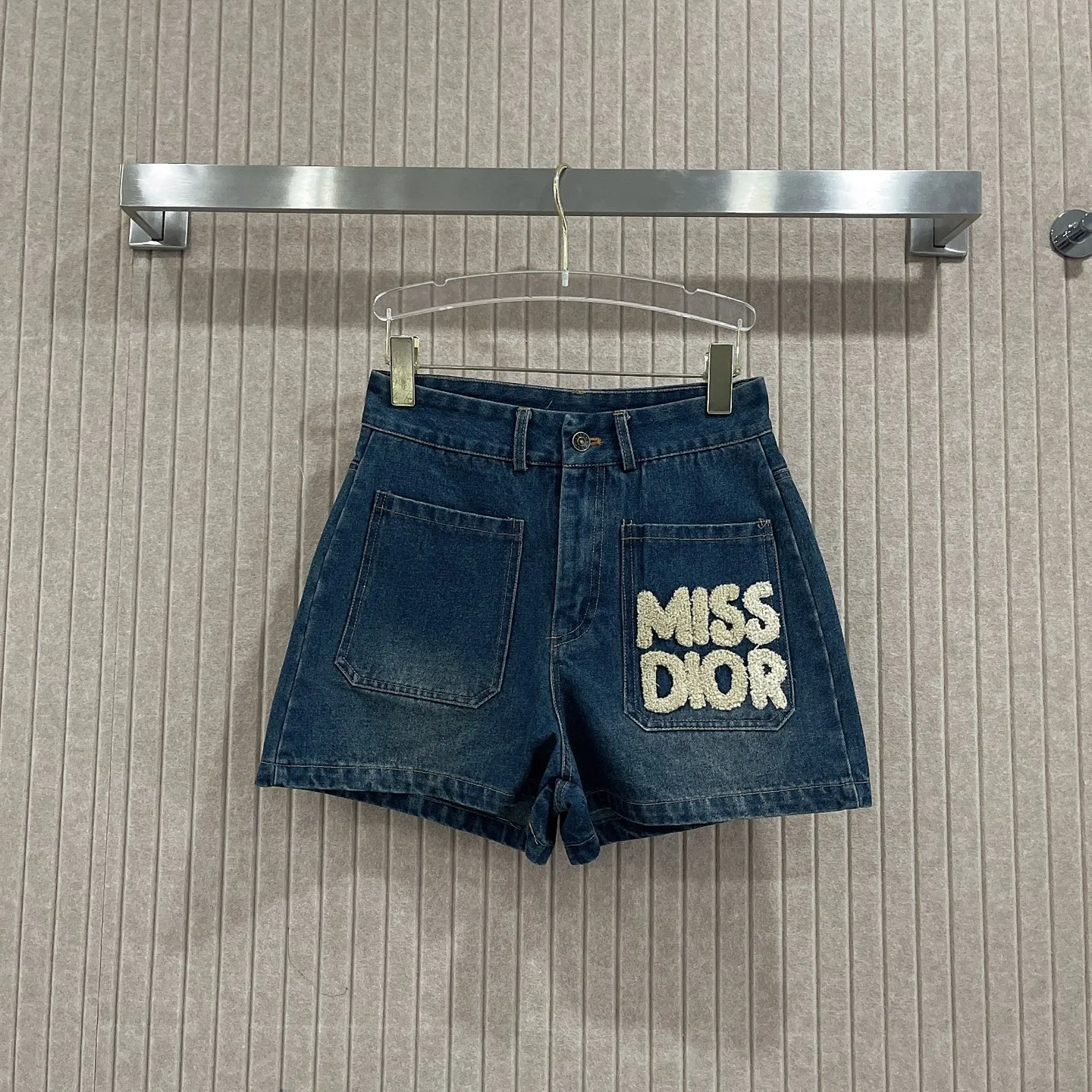『S-L』目を奪われる Aライン 履きやすい 気質いい デニム素材 ショートパンツ