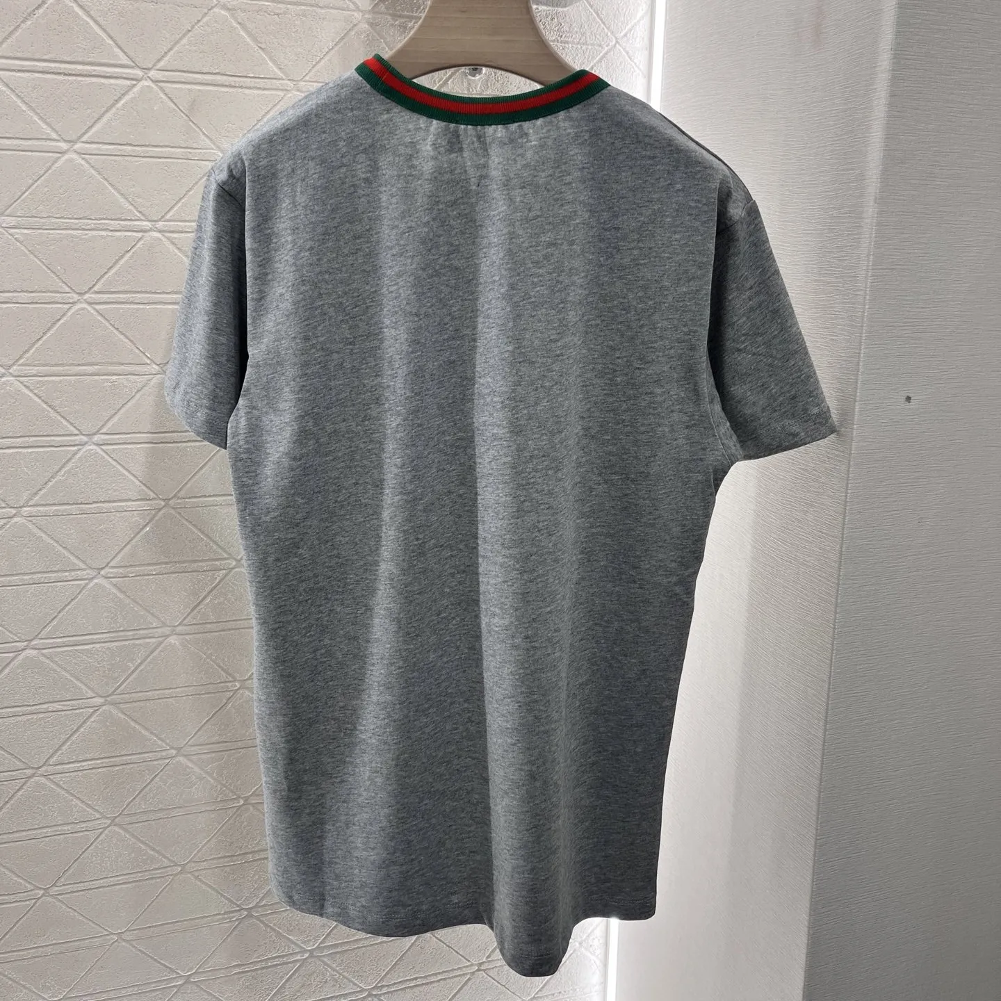 『S-L』柔らかい肌触り シンプル 柔らかい カジュアル 半袖 合わせやすい Tシャツ