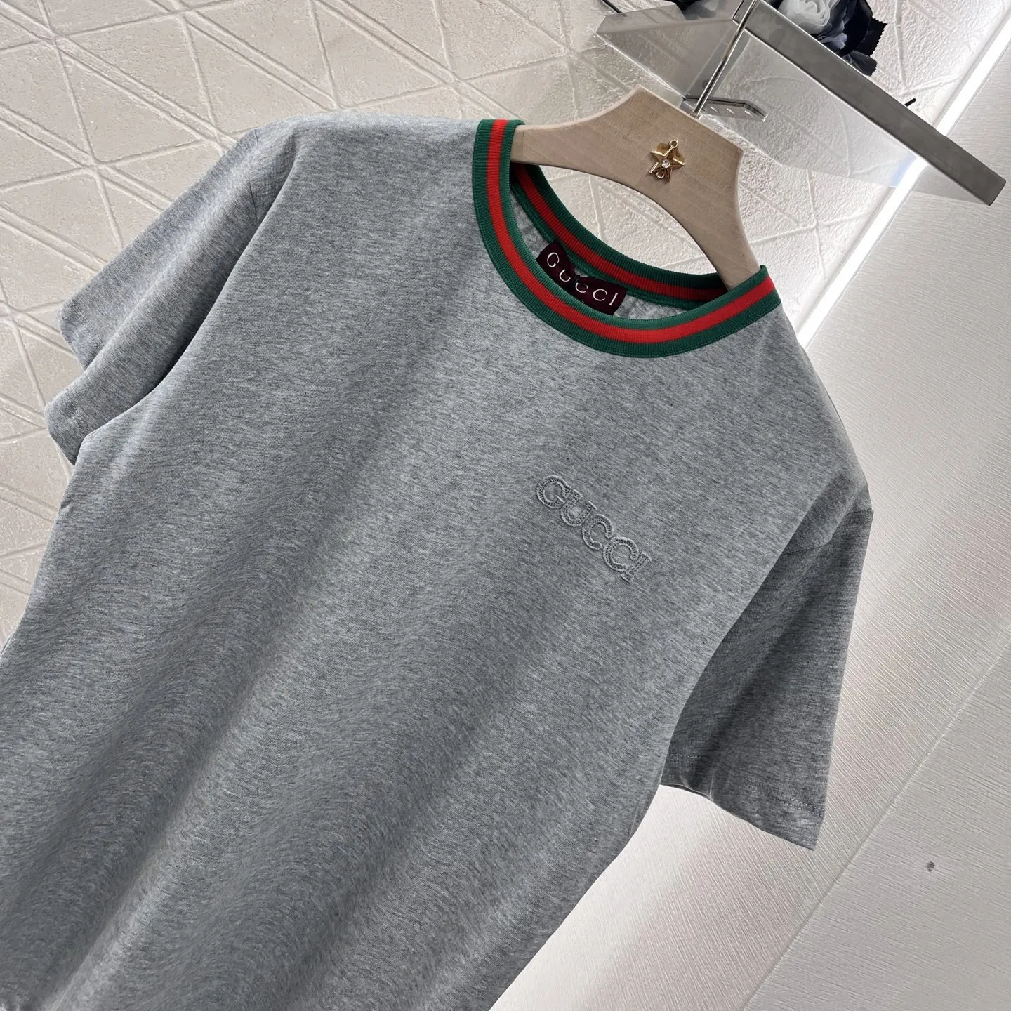 『S-L』柔らかい肌触り シンプル 柔らかい カジュアル 半袖 合わせやすい Tシャツ